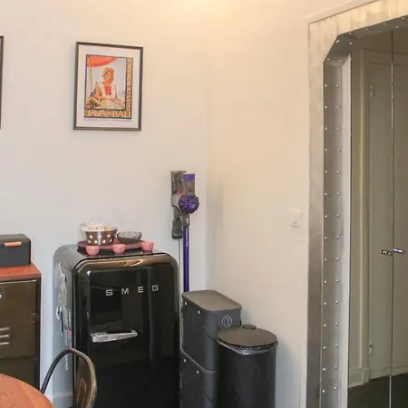 Apartment Charming T2 Batignolles With Private Courtyard